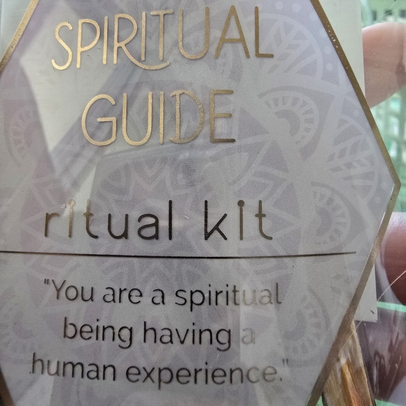 Spiritual Guide Ritual Kit - Picture 2 of 4